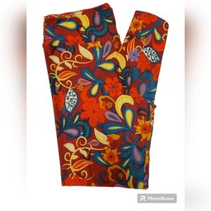 LulaRoe leggings, dark red w/ flowers TC (tall & curvy)